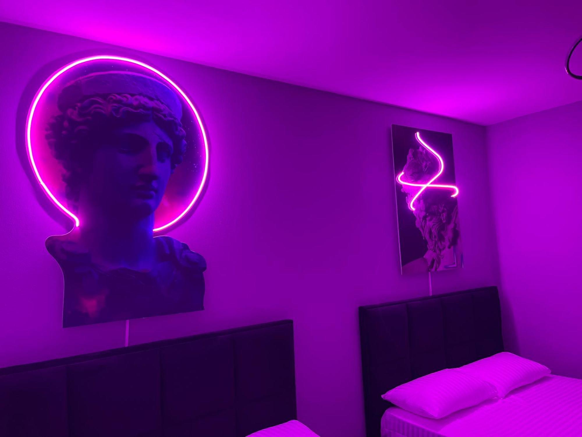 Super House 2 Blloku - 3 Rooms Tirana Bagian luar foto