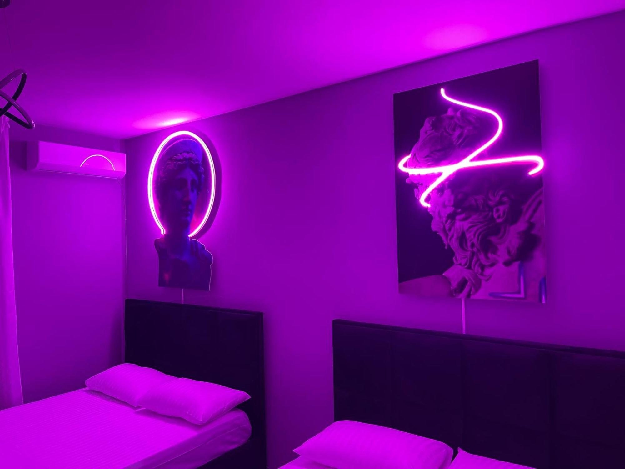 Super House 2 Blloku - 3 Rooms Tirana Bagian luar foto